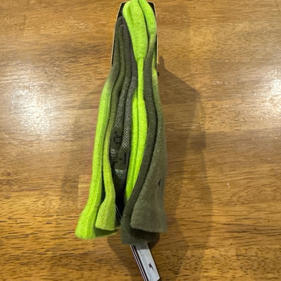Nike Everyday Plus 2 Pair Crew Socks Volt Olive DH6096 904 Medium New With Tags - Picture 3 of 5